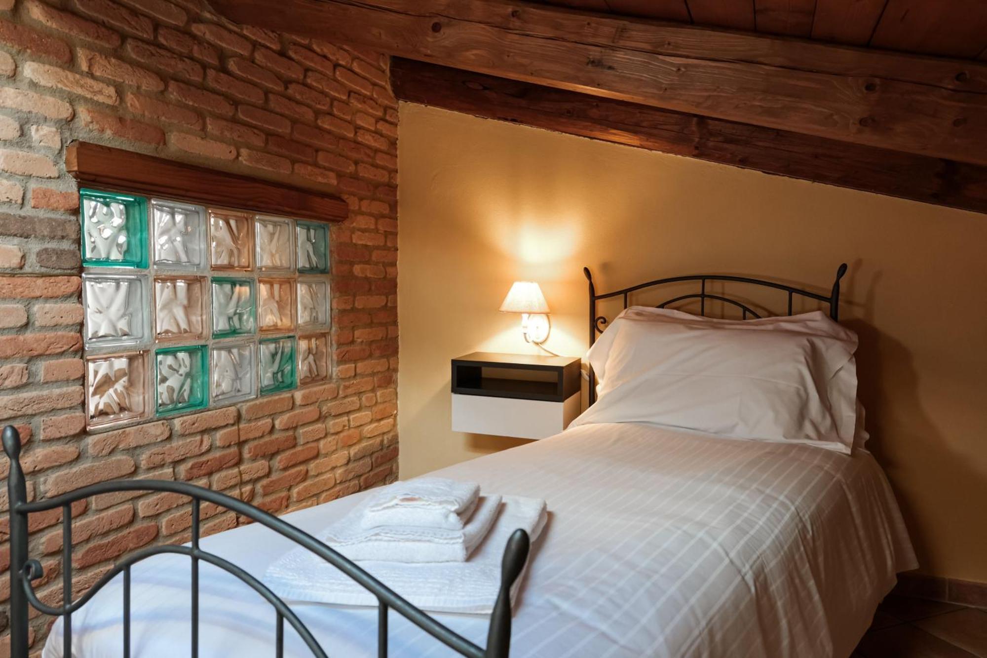La Cantinella Country House Ла Морра Экстерьер фото